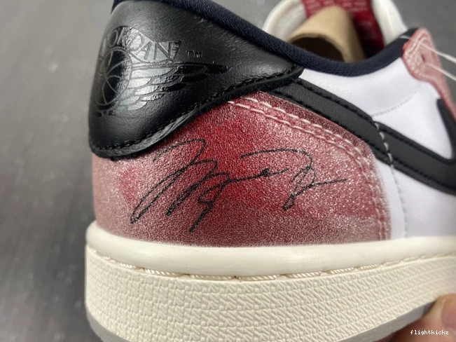 ROOM TROPHY X LOW 'RED OG 1 AIR FN0432-017 BLACK' JORDAN 1203